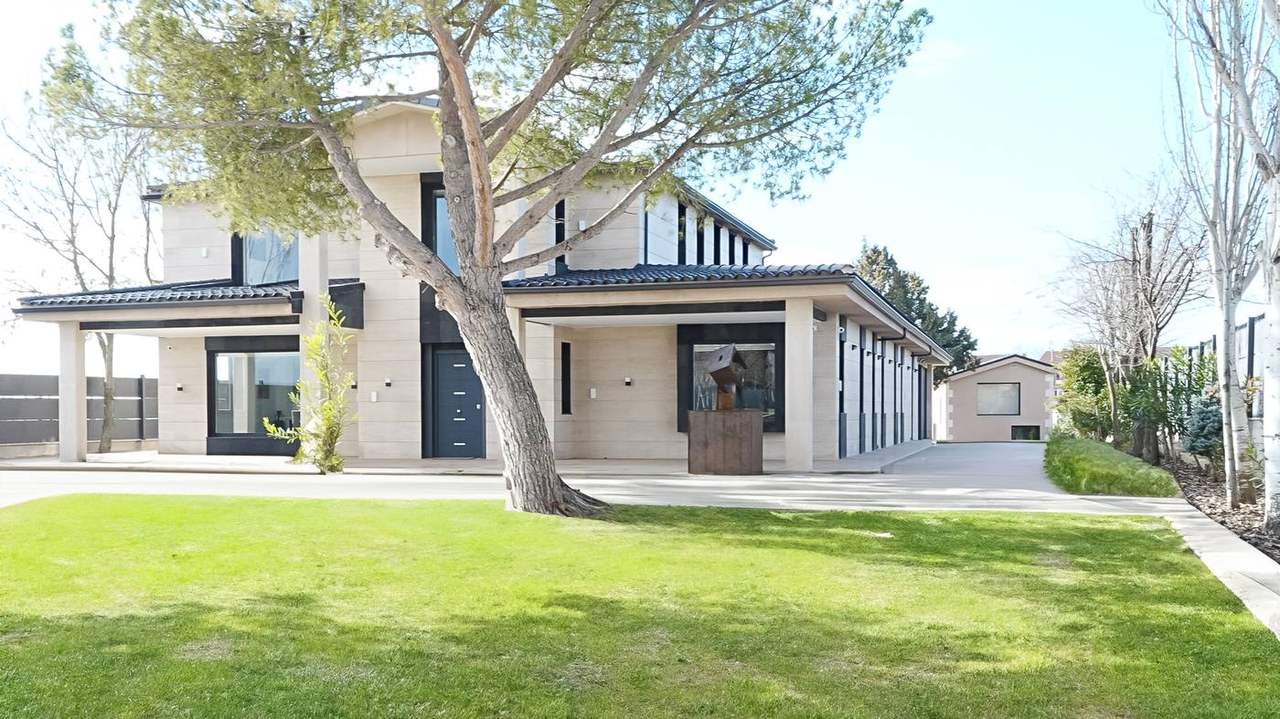 Chalet de diseño y construcción en Alcorcón — Grupo Amara